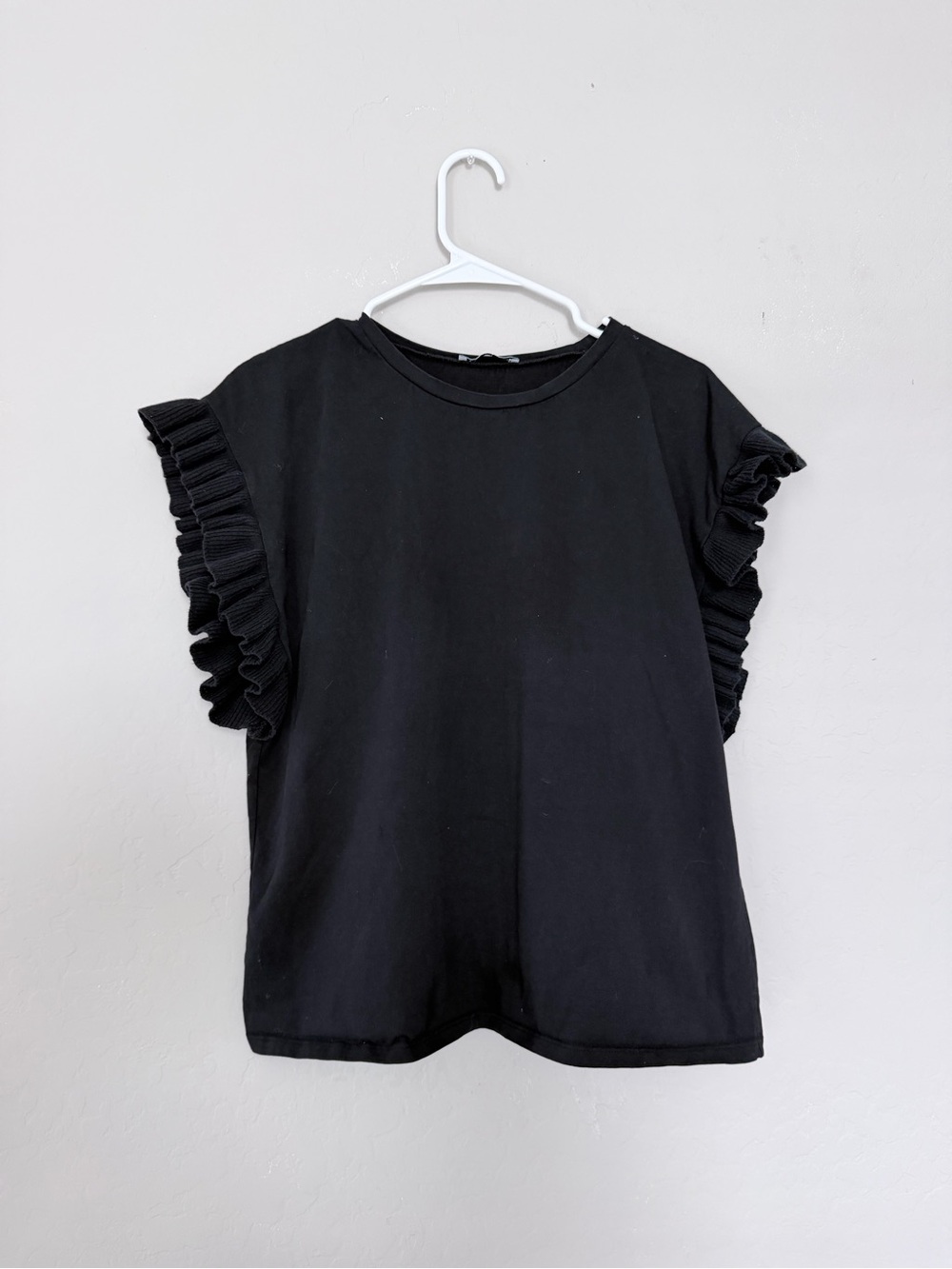 Zara Black Crewneck Top with Label Detail size large